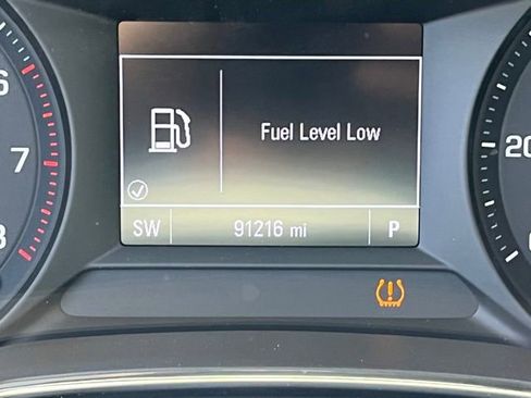 Used 2022 Chevrolet TrailBlazer LT w/ Confidence II Package FWD image 13