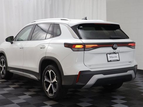 New 2026 Volkswagen Tiguan SE image 14