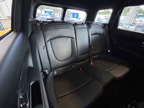 Used 2017 MINI Cooper Clubman FWD image 27