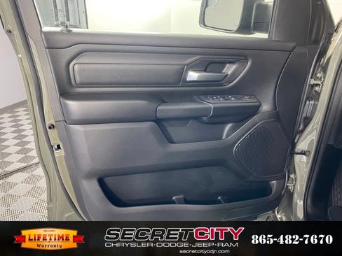 New 2026 RAM 1500 Express AWD/4WD image 12