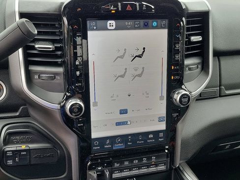 New 2024 RAM 2500 Big Horn w/ Tech Package image 8