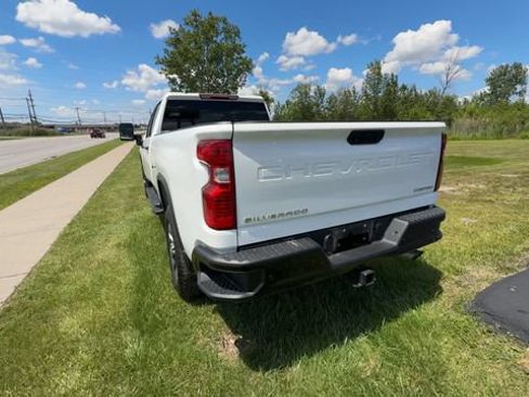 Used 2024 Chevrolet Silverado 2500 Custom w/ Custom Value Package AWD/4WD image 7