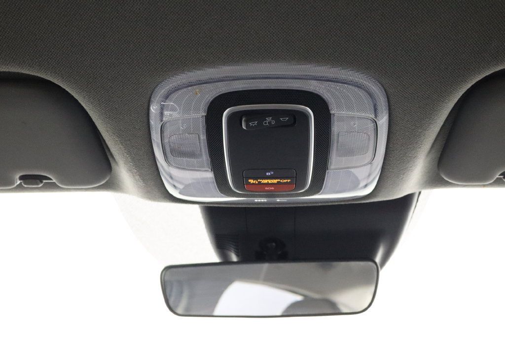 Used 2023 Hyundai Elantra SEL w/ Cargo Package FWD image 23