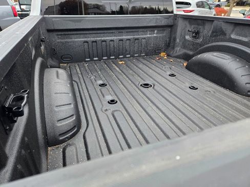 Used 2019 Ford F250 Lariat image 12