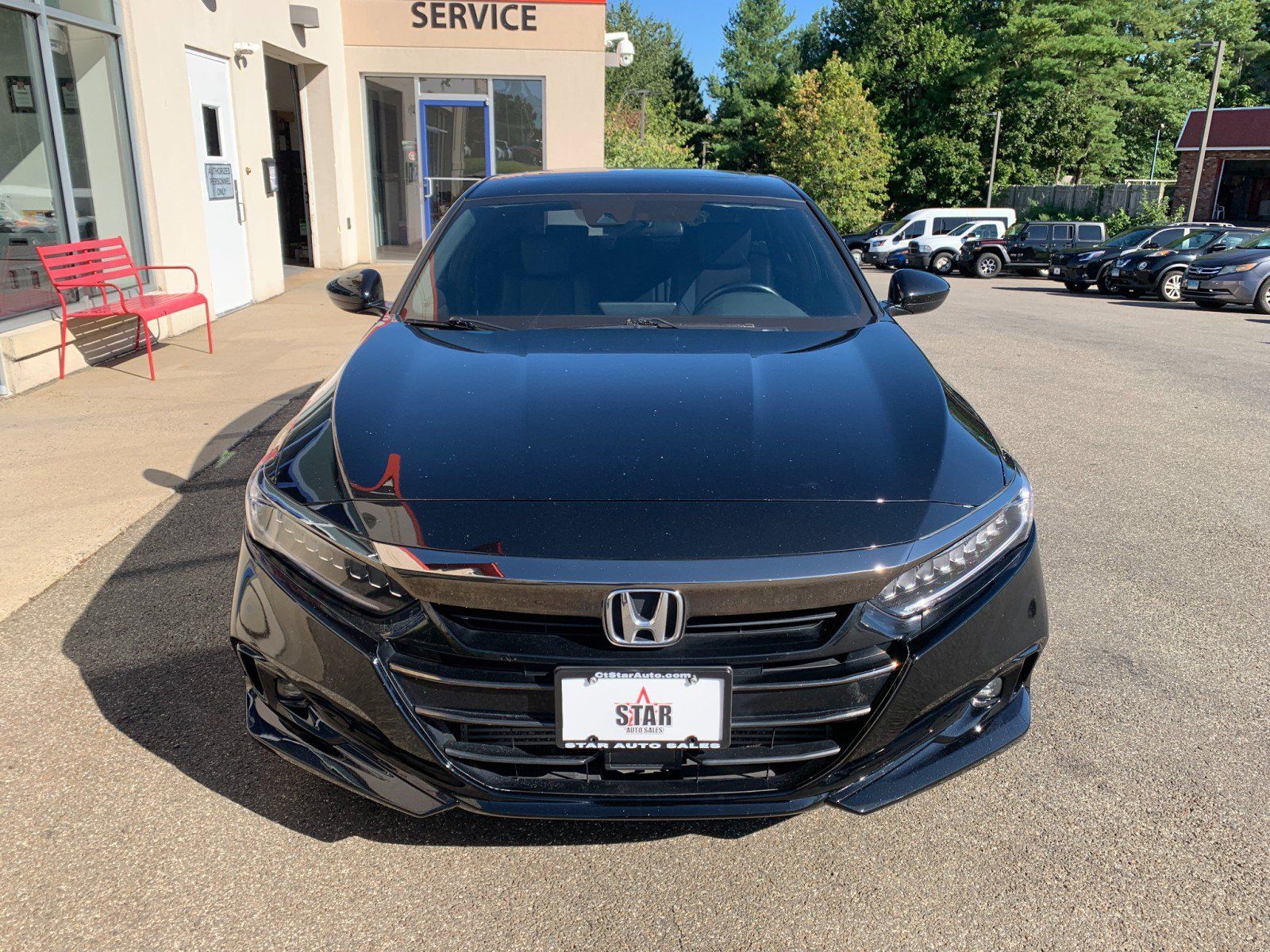 Used 2022 Honda Accord Sport image 2
