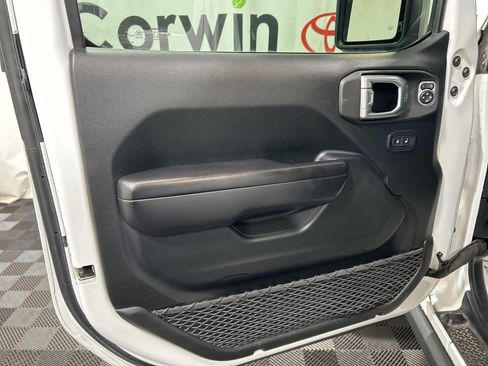 Used 2021 Jeep Gladiator Rubicon image 19