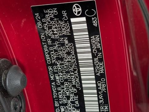 Used 2025 Toyota Crown Signia w/ Advanced Technology Package image 38