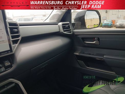 Used 2024 Toyota Tundra Limited w/ TRD Off-Road Package AWD/4WD image 28