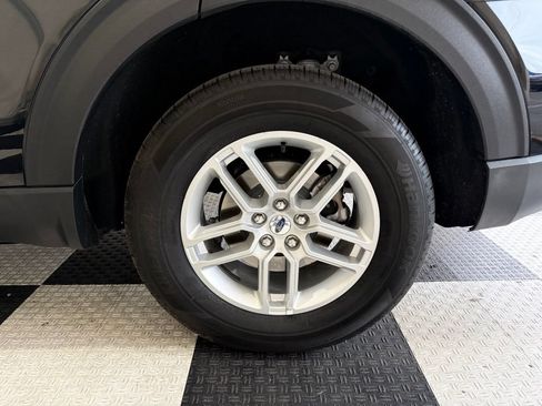 Certified 2025 Ford Explorer Active AWD/4WD image 11
