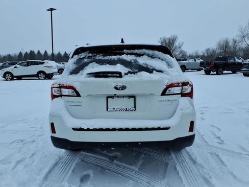 Used 2017 Subaru Outback 2.5i Touring image 7