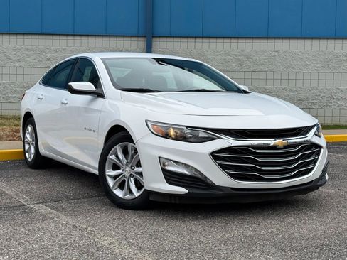 Used 2023 Chevrolet Malibu LT FWD image 3