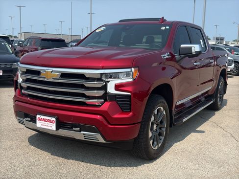 Certified 2024 Chevrolet Silverado 1500 High Country w/ Technology Package AWD/4WD image 2