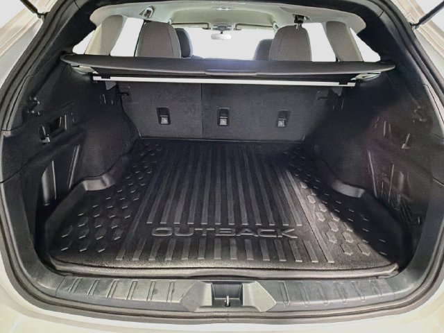 Used 2024 Subaru Outback Premium AWD/4WD image 22