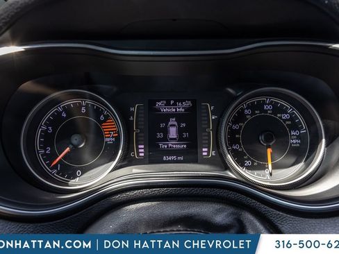 Used 2019 Jeep Cherokee Latitude Plus FWD image 4