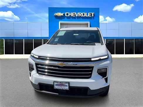 New 2026 Chevrolet Traverse LT w/ LPO, Floor Liner Package image 8