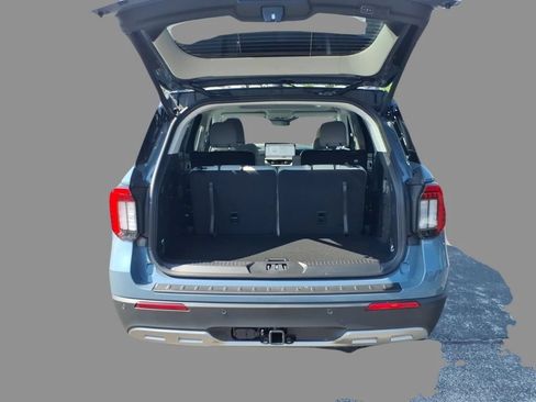New 2026 Ford Explorer Active w/ Active Comfort Package AWD/4WD image 8