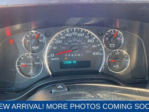 Used 2024 GMC Savana 2500 w/ Driver Convenience Package image 17