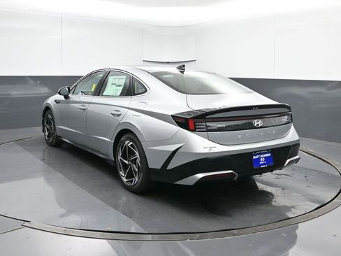 New 2026 Hyundai Sonata SEL FWD image 4
