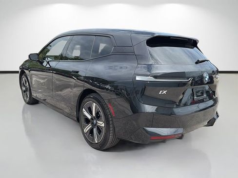 Used 2025 BMW iX xDrive50 AWD/4WD image 5