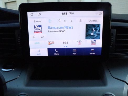 Used 2022 Ford Explorer XLT image 11