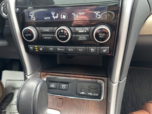 Used 2021 Subaru Ascent Touring w/ Popular Package #2A image 24