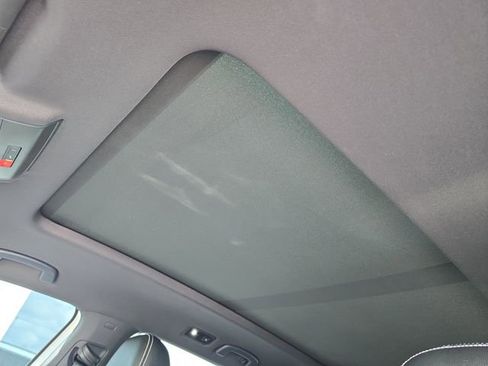 Used 2021 Volkswagen Atlas Cross Sport SEL Premium R-Line image 19