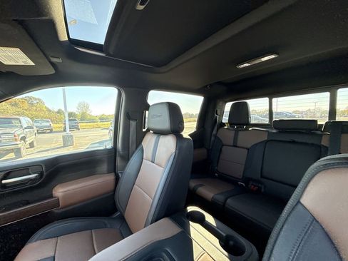 Certified 2021 Chevrolet Silverado 1500 High Country w/ Technology Package image 10