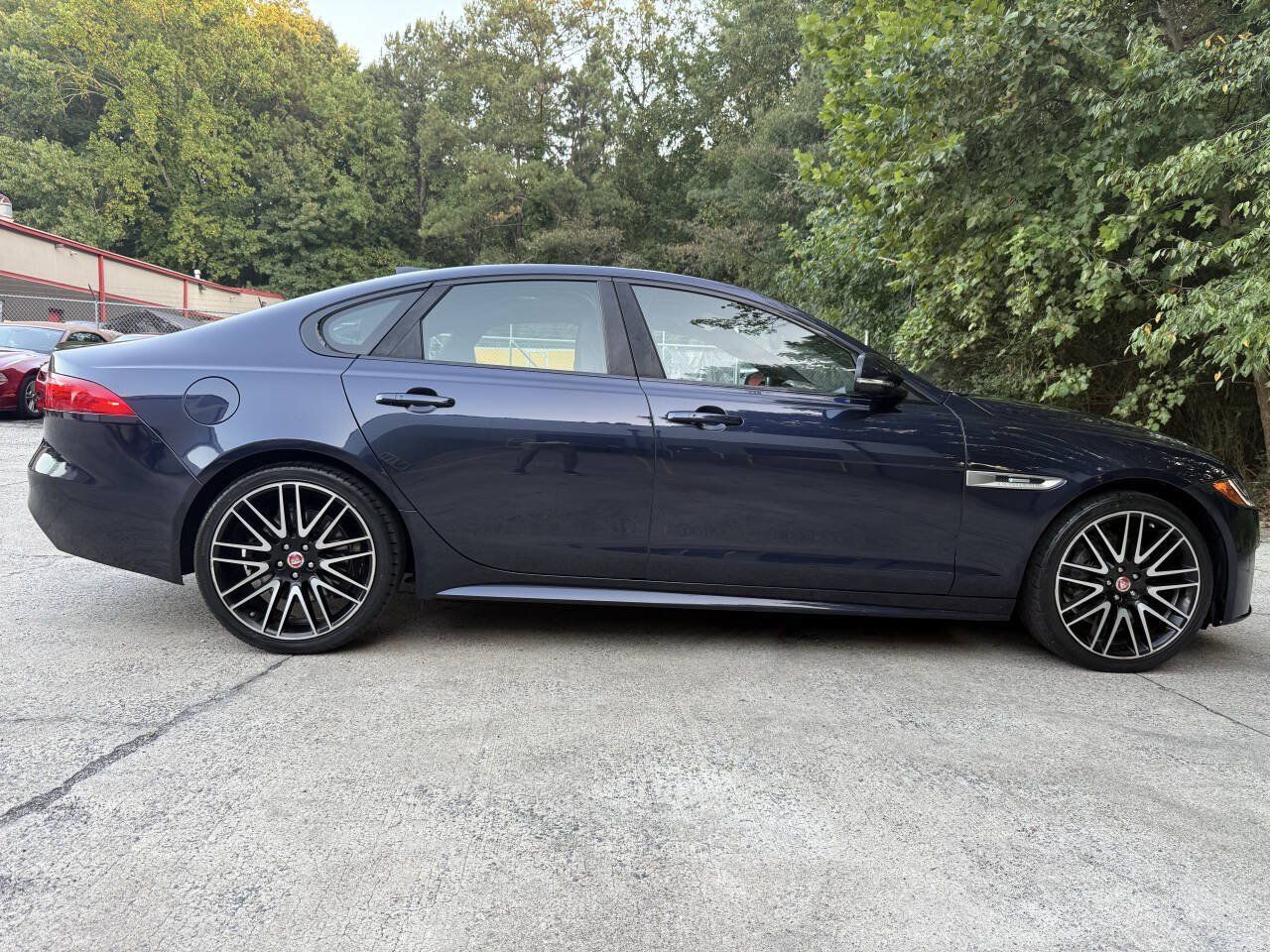 Used 2018 Jaguar XF R-Sport AWD/4WD image 5