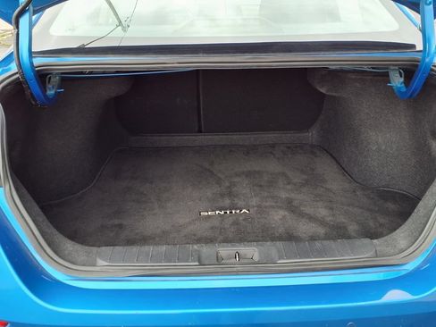 Used 2024 Nissan Sentra SV FWD image 21