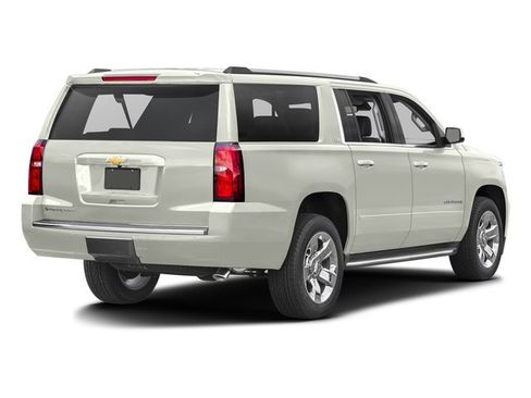 Used 2016 Chevrolet Suburban LTZ image 2