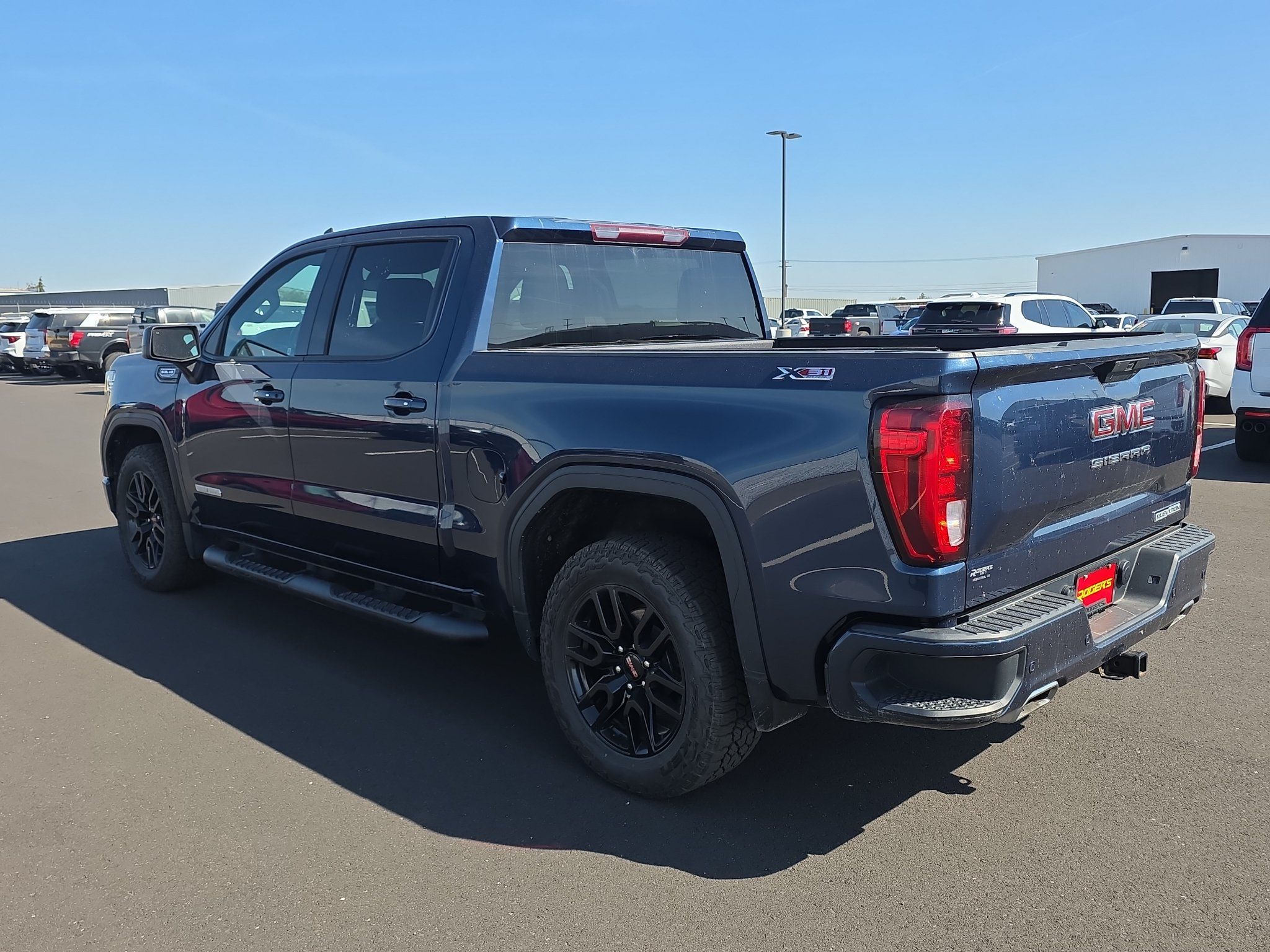 Used 2021 GMC Sierra 1500 Elevation AWD/4WD image 6
