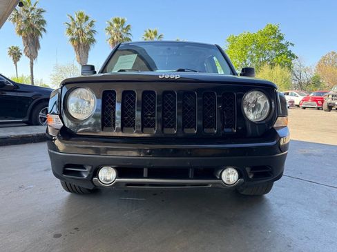 Used 2016 Jeep Patriot High Altitude image 4
