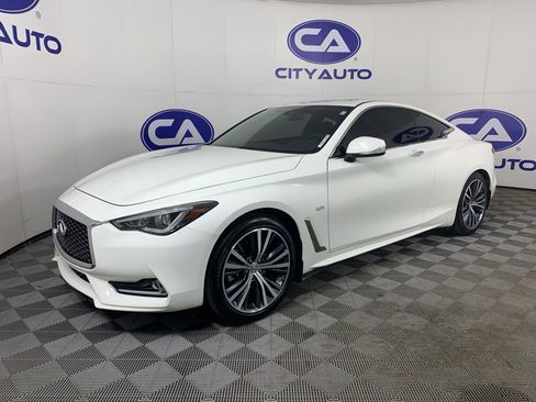 Used 2017 INFINITI Q60 2.0t w/ Moonroof Package image 7