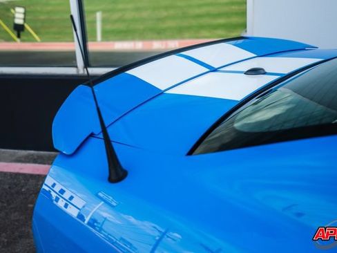 Used 2013 Ford Mustang Shelby GT500 RWD image 31