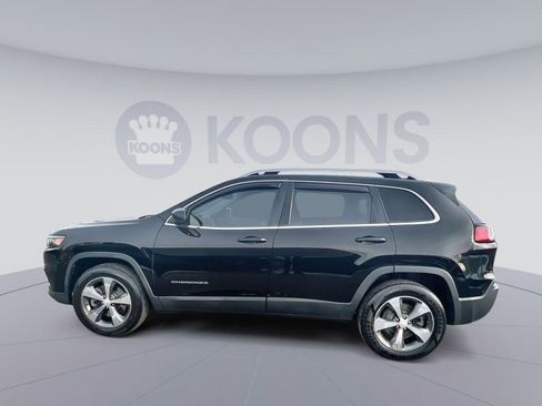 Used 2019 Jeep Cherokee Limited image 2