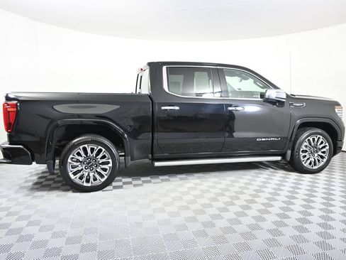 Used 2025 GMC Sierra 1500 Denali Ultimate AWD/4WD image 8