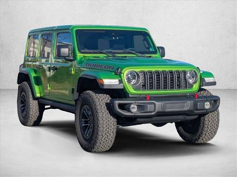 Used 2025 Jeep Wrangler Unlimited Rubicon image 3