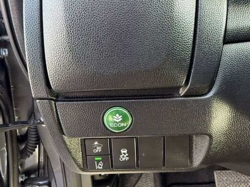 Used 2020 Honda Fit EX image 17