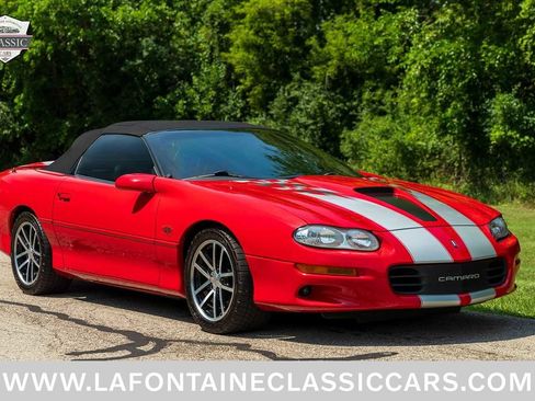 Used 2002 Chevrolet Camaro Z28 w/ SS Performance/Appearance Pkg RWD image 17