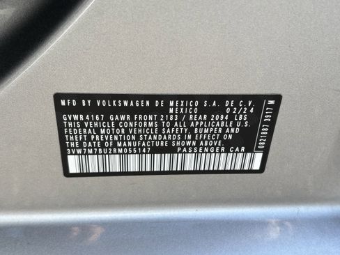 Used 2024 Volkswagen Jetta SE w/ Panoramic Sunroof Package image 31