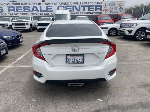 Used 2020 Honda Civic Sport image 8