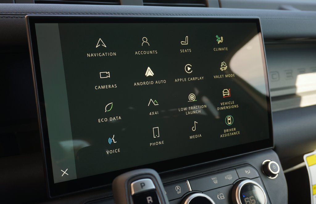 New 2026 Land Rover Defender 110 S AWD/4WD image 19