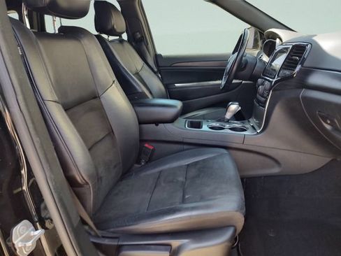 Used 2021 Jeep Grand Cherokee Laredo X AWD/4WD image 27