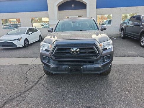 Used 2022 Toyota Tacoma SR w/ SR Convenience Package image 2