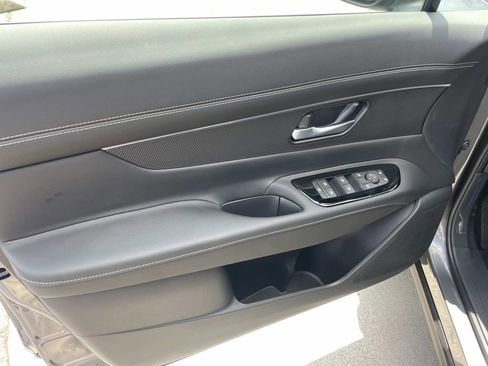 New 2026 Nissan Murano SV AWD/4WD image 16