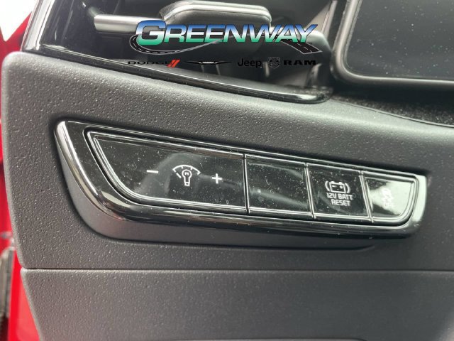 Used 2025 Kia Niro EX Touring FWD image 24
