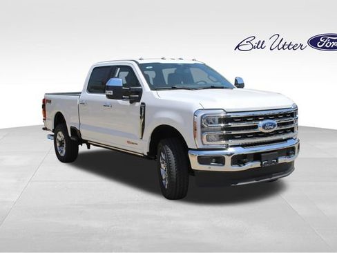 New 2026 Ford F250 King Ranch w/ Chrome Package AWD/4WD image 2