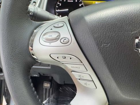 Used 2018 Nissan Murano SV w/ Premium Package FWD image 30