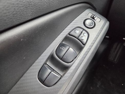 Used 2024 Nissan Altima 2.5 SV FWD image 21
