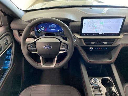 New 2026 Ford Explorer ST-Line w/ ST-Line Street Pack image 12